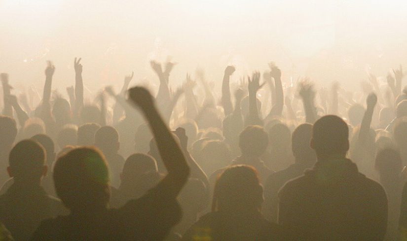 INDIGNATION UND AUFRUHR